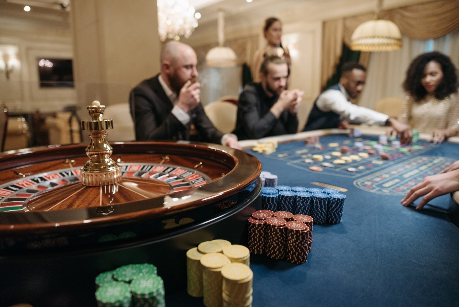 Building and Customizing a Professional Home Roulette Setup on a Budget